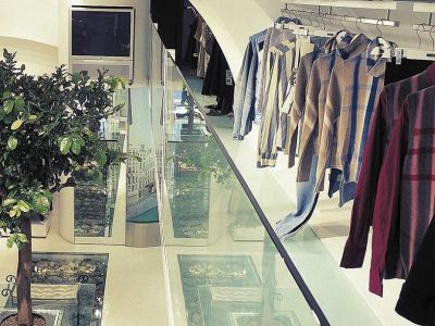 italian-clothes-store-