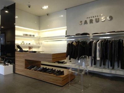 mens-clothes-store-