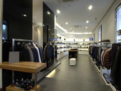 mens-clothes-store-