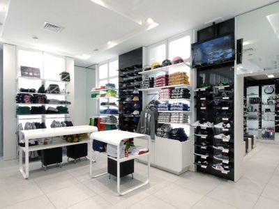 modern-clothes-store-