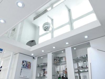 modern-clothes-store-