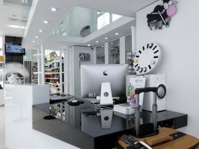 modern-clothes-store-