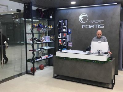 sport-clothes-store-