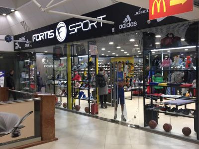 sport-clothes-store-